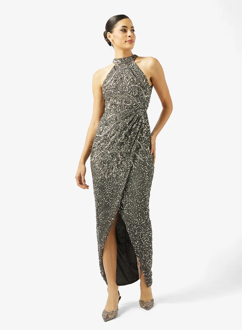 بيوت فستان ماكسي مزين بلفّة